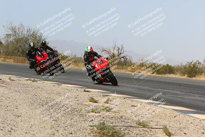 media/Mar-28-2022-Superbike Trackdays (Mon) [[b8603d0f67]]/Open Track Time/Turn 3 Inside/